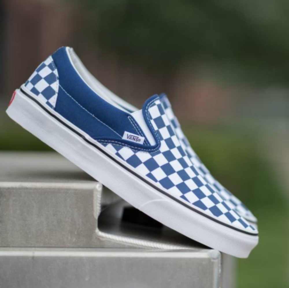 VANS CLASSIC SLIP-ON WOMENS SIZE 7 - Picture 1 of 6